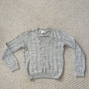 🌸 3/$15 H&M Grey Cable Knit Sweater